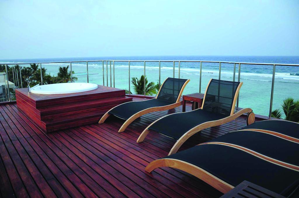 Airport Beach Hotel Hulhumalé Exterior foto
